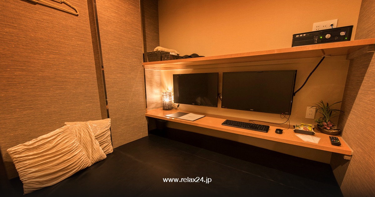 Internet Cafe